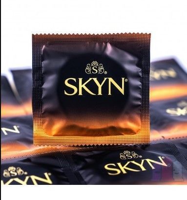 Безлатексні поліізопренові презервативи SKYN King Size Large Grande Taille (XL) (по 1шт) 55131 фото